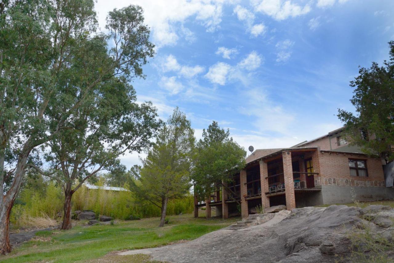 La Toma Complejo De Montana - Cabanas Y Habitaciones En Hosteria Mina Clavero Exterior foto