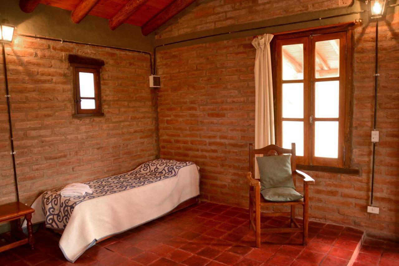 La Toma Complejo De Montana - Cabanas Y Habitaciones En Hosteria Mina Clavero Exterior foto